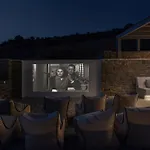 Avera - Brand New With Private Pools And Outdoor Cinema 빌라 *