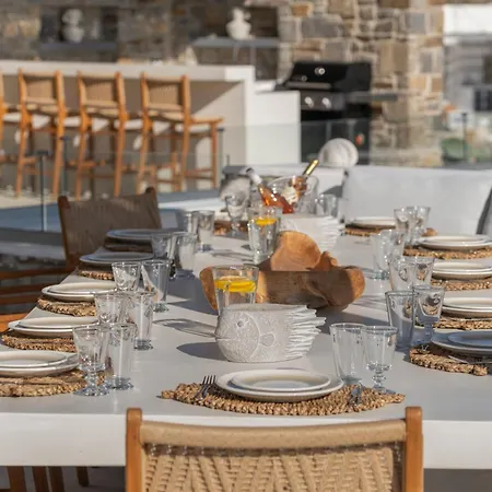 Avera - Brand New With Private Pools And Outdoor Cinema Parikia (Paros)