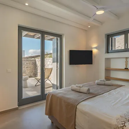 Avera - Brand New With Private Pools And Outdoor Cinema Villa *