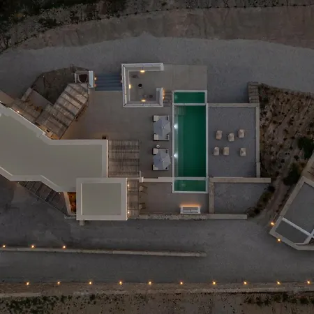 Avera - Brand New With Private Pools And Outdoor Cinema