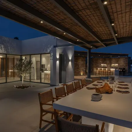 Villa Avera - Brand New With Private Pools And Outdoor Cinema