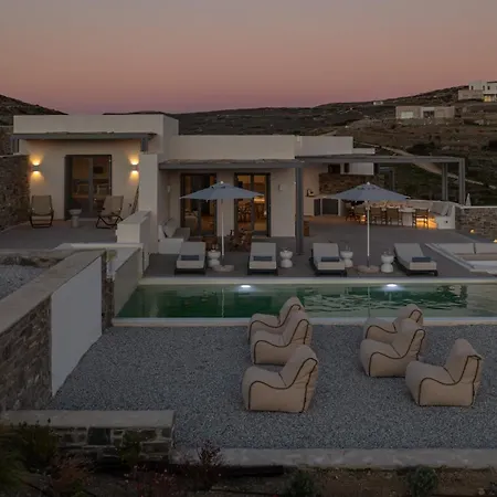 Avera - Brand New With Private Pools And Outdoor Cinema * Parikia (Paros)