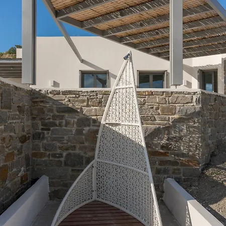 Villa Avera - Brand New With Private Pools And Outdoor Cinema Parikia (Paros)