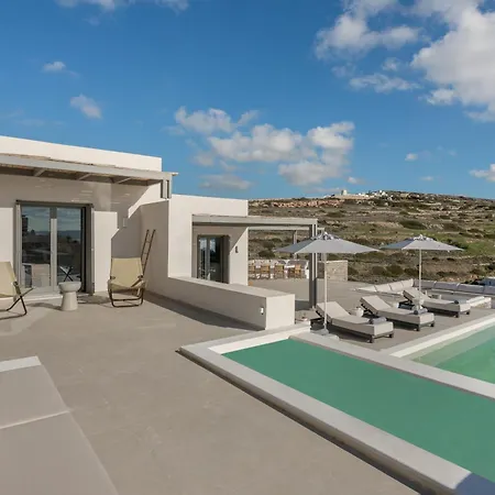 Avera - Brand New With Private Pools And Outdoor Cinema *