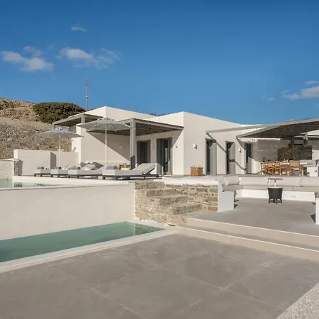 Avera - Brand New With Private Pools And Outdoor Cinema