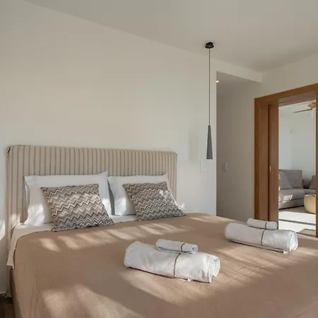 Avera - Brand New With Private Pools And Outdoor Cinema Villa
