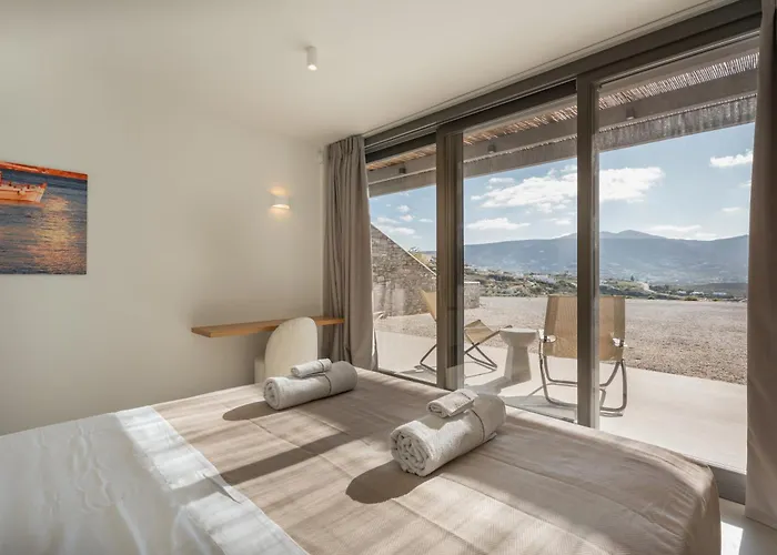 Villa Avera - Brand New With Private Pools And Outdoor Cinema Páros